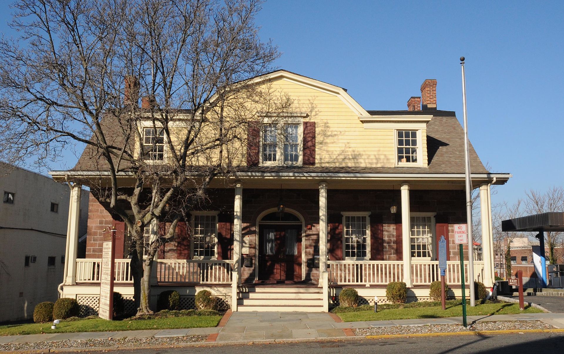 Explore Englewood: A Perfect Day Trip for History and Nature Aficionados