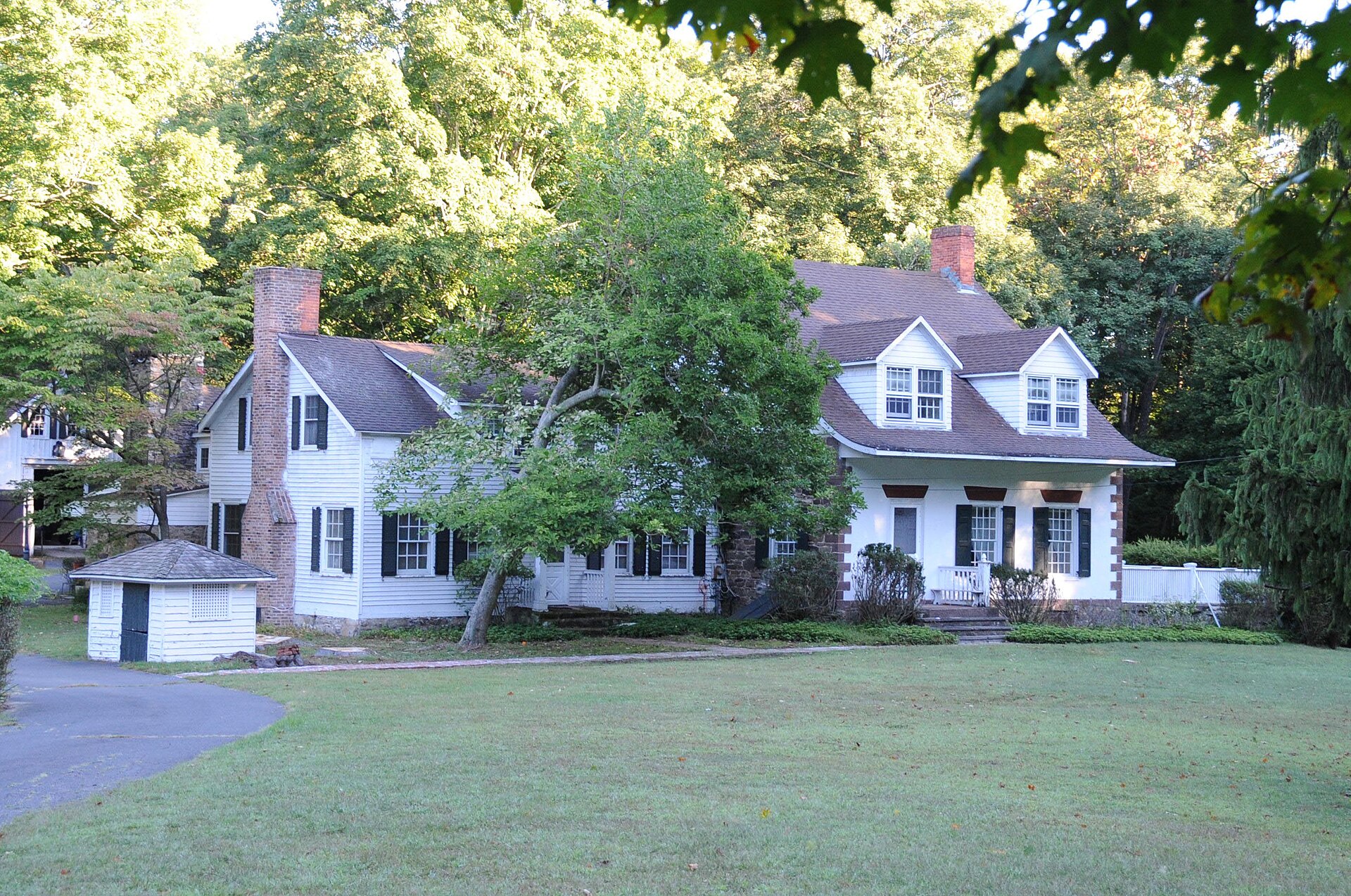 Mahwah's Ecological Escapes: A Day Trip into Nature
